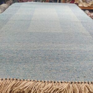 Kotimainen Elegantti villamatto, sini/aqua