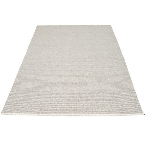Mono, fossil/warm grey