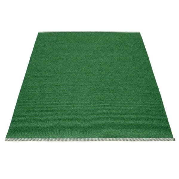 Mono, grass green