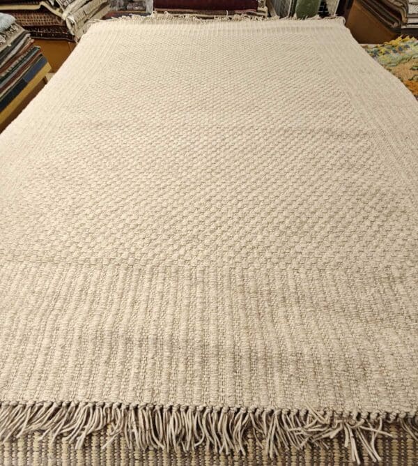 Kotimainen Cumulus villamatto, vaalea beige