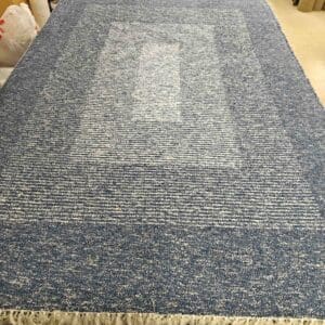 Kotimainen Salonki puuvillamatto, tummansininen