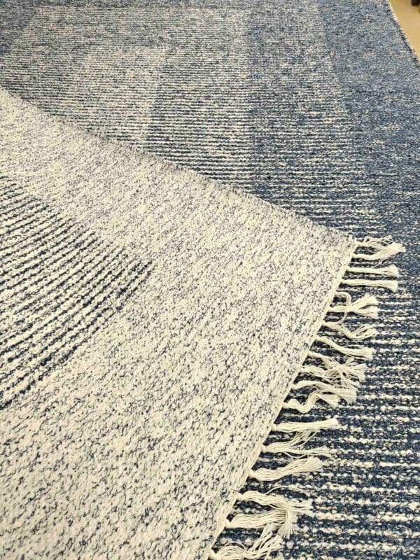 Kotimainen Salonki puuvillamatto, tummansininen - Image 2