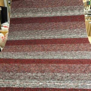 Kotimainen puuvillamatto, punainen