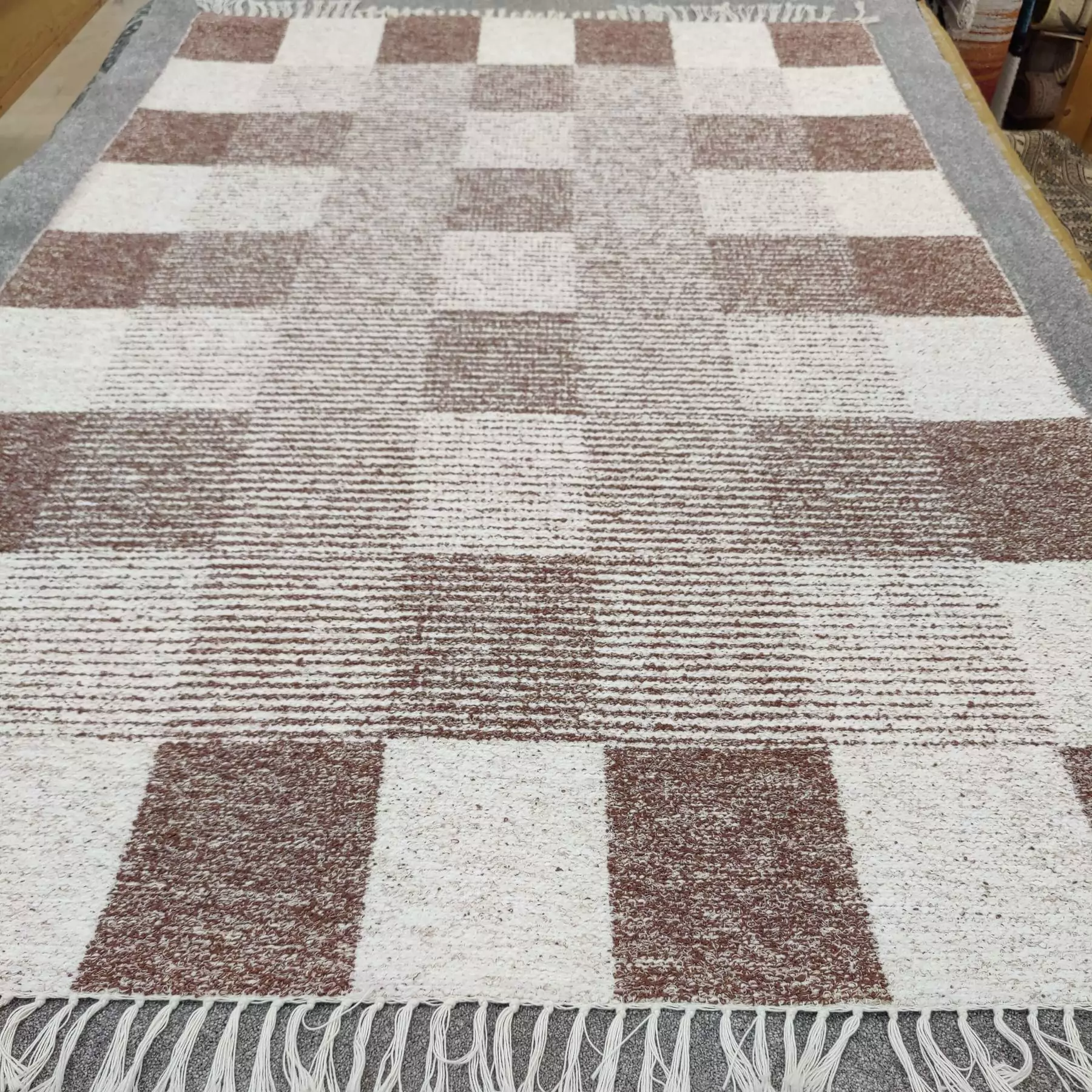 Kotimainen Salonki puuvillamatto, ruudullinen