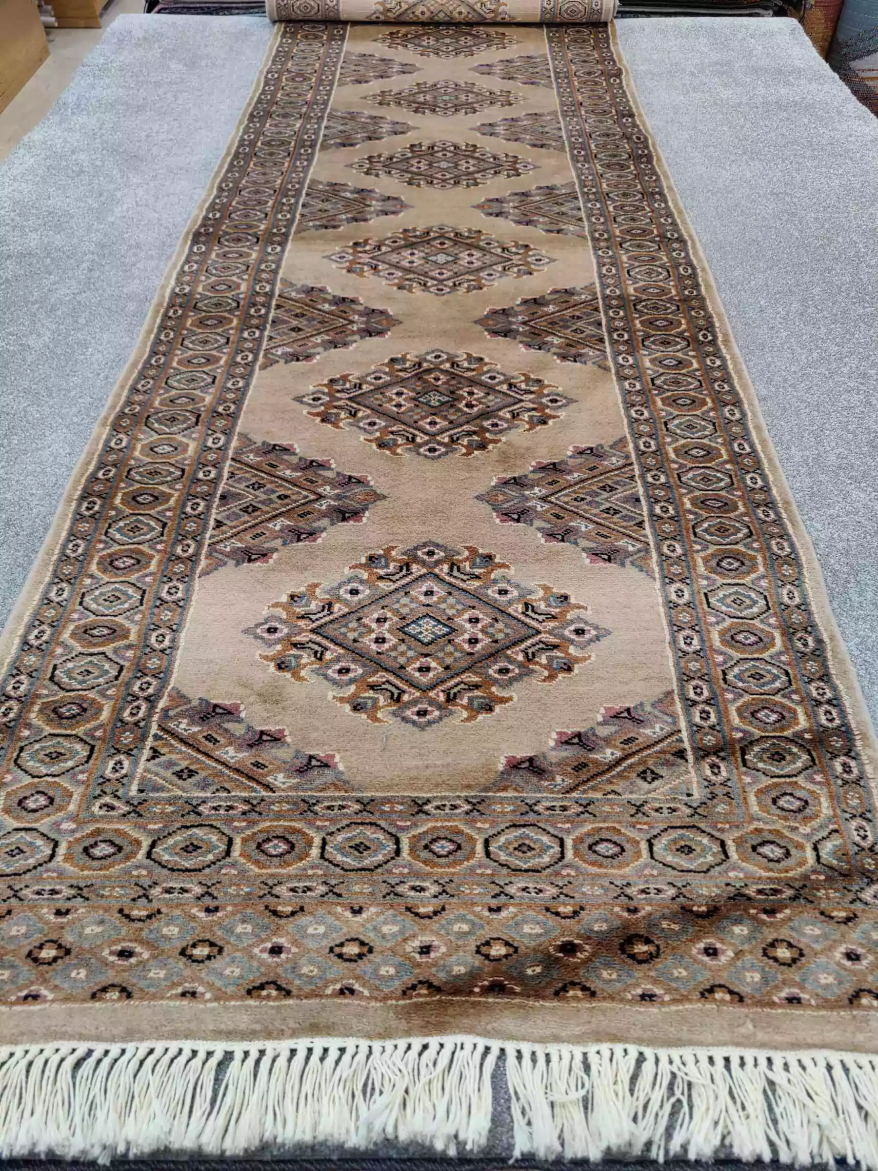 Käsinsolmittu Pakistan villamatto, beige